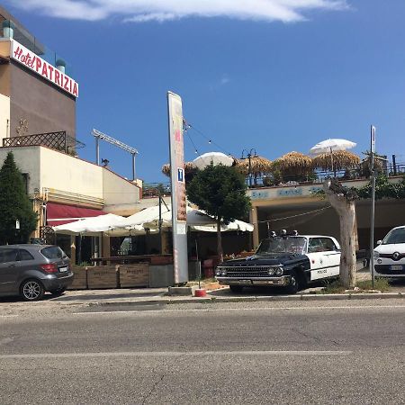Hotel Patrizia Senigallia Kültér fotó