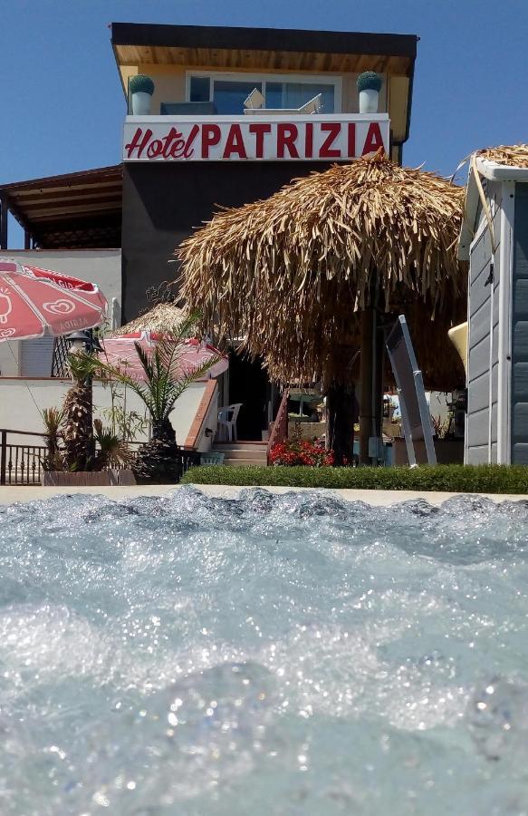 Hotel Patrizia Senigallia Kültér fotó