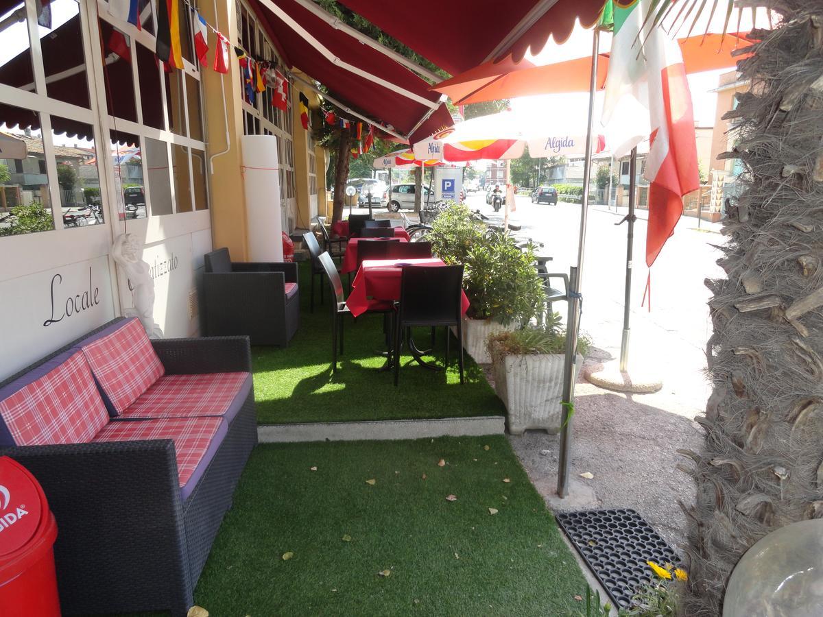 Hotel Patrizia Senigallia Kültér fotó