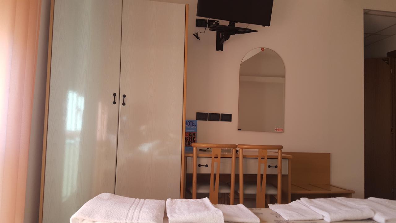 Hotel Patrizia Senigallia Szoba fotó
