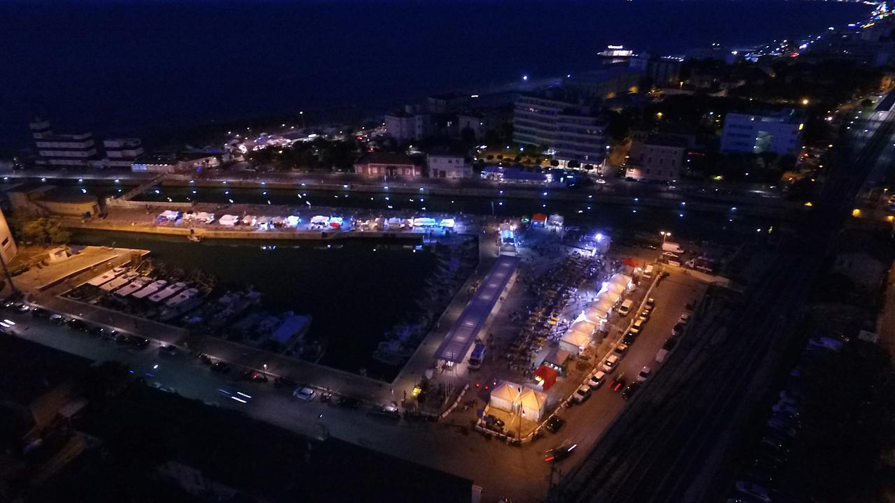 Hotel Patrizia Senigallia Kültér fotó