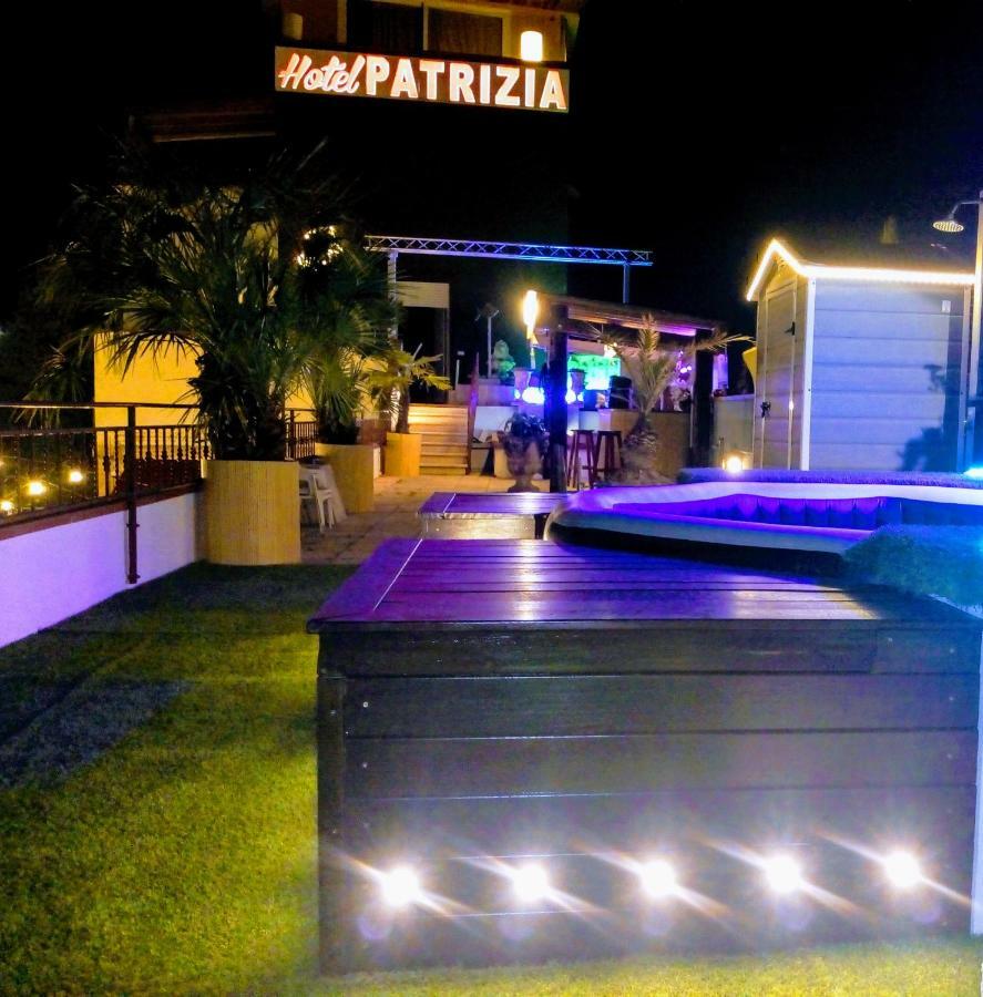 Hotel Patrizia Senigallia Kültér fotó