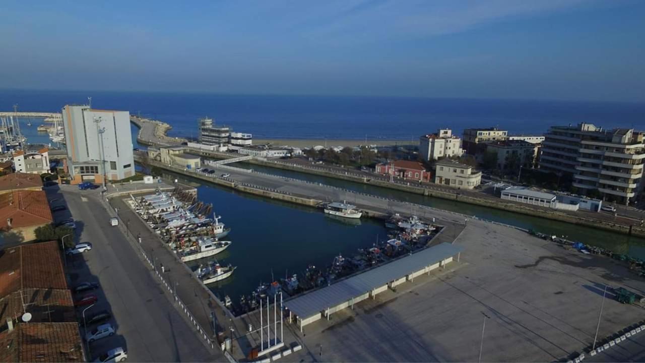 Hotel Patrizia Senigallia Kültér fotó